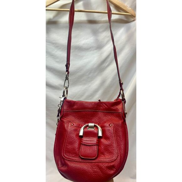 B. MAKOWSKY Purse Crossbody Red Pebbled Leather Shoulder Handbag with Keychain - Picture 2 of 13